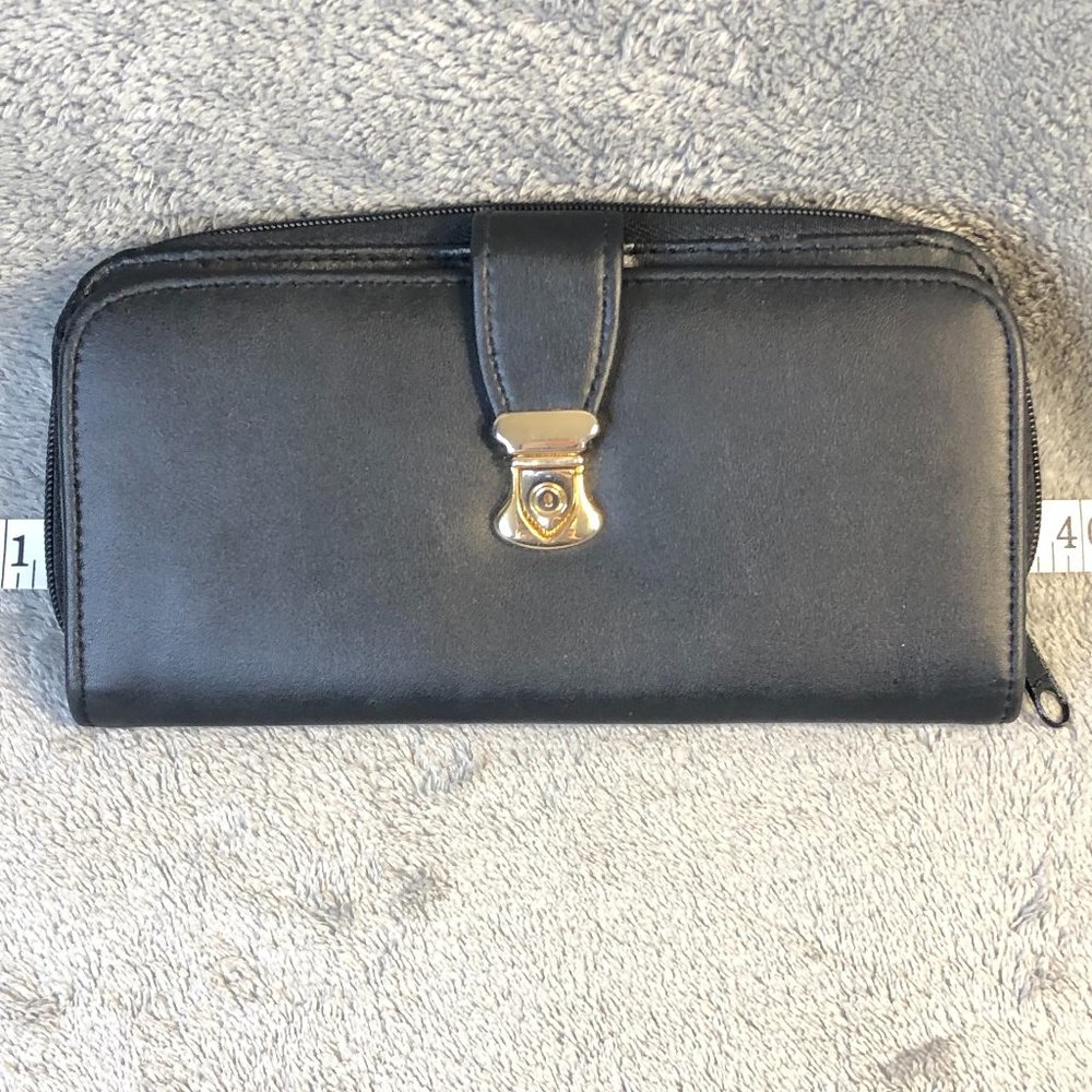 Women's Black Clutch Wallet Buckle Zip 12-Card Holders + License Window 8”x 4”
